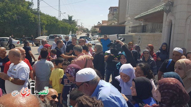 فيديو : وصول الفوج الثاني من حجاج كفر قاسم  الطائرة  والمئات من اهالي كفر قاسم في استقبالهم