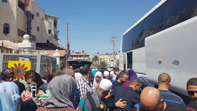 فيديو : وصول الفوج الثاني من حجاج كفر قاسم  الطائرة  والمئات من اهالي كفر قاسم في استقبالهم