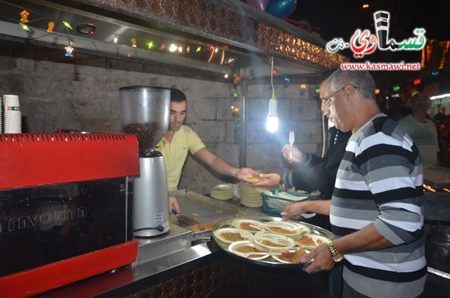 الشيخ المؤسس وعادل بدير في مضارب ال بشير ... في اجواء الفرح والسرور  