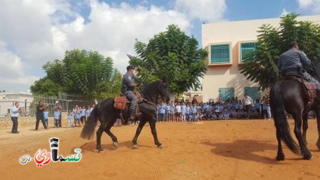 كفر قاسم : فعاليات وعروض للشرطة الاسرائيلية في مدرسة ابن خلدون