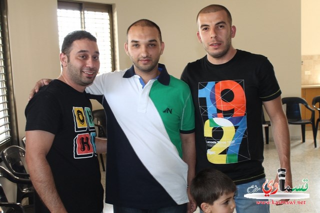 اطلاق سراح الاسير عبد القادر تلي من الطيبة بعد تسلله الى سوريا وفرحة تسود العائلة