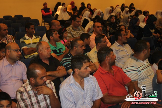 مدرسة الاوائل الدينية تخرج فوجا جديدا بحضور رئيس البلدية 