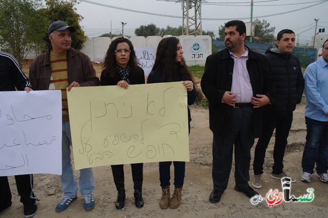 الطيبة : المئات يتظاهرون  من المثلث الجنوبي ضد حادثة اطلاق الرصاص على بيت مالك الطيبة نت 