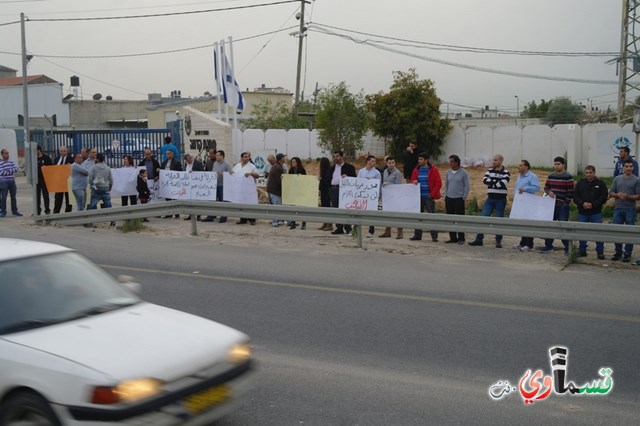 الطيبة : المئات يتظاهرون  من المثلث الجنوبي ضد حادثة اطلاق الرصاص على بيت مالك الطيبة نت 