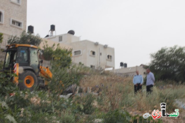 بلدية كفرقاسم تهدم قاعدة منزل منعا لدخول الشرطة