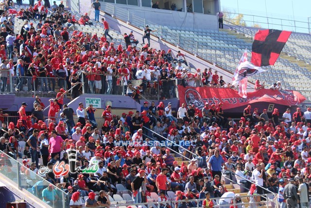 فيديو : الحسم النهائي ينتقل الى ارض الناصرة يوم الثلاثاء بعد التعادل 1-1 واكثر من 4500 مشجع ساند الفريق القسماوي 