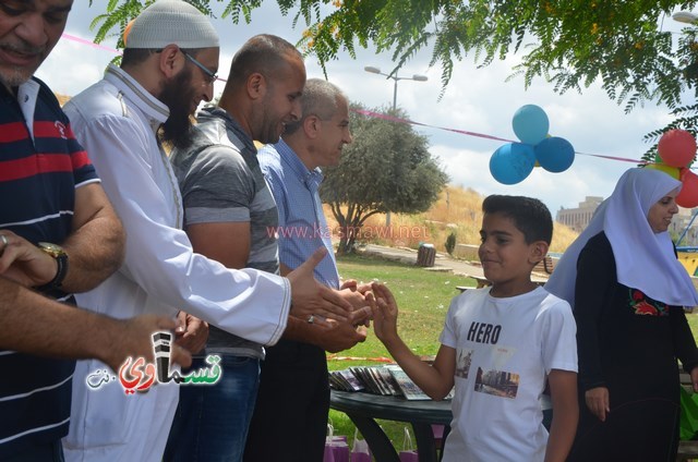 كفرقاسم- فيديو: الرئيس عادل بدير  الأوائل الدينية النواة الاولى لشيخنا المرحوم المؤسس وصرح تعليمي نفتخر به وتخريج فوج اخر في كرنفال ابداعي جمع الطلاب والأهالي