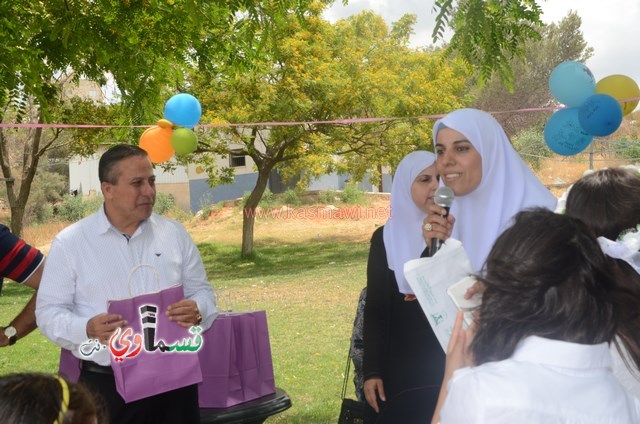 كفرقاسم- فيديو: الرئيس عادل بدير  الأوائل الدينية النواة الاولى لشيخنا المرحوم المؤسس وصرح تعليمي نفتخر به وتخريج فوج اخر في كرنفال ابداعي جمع الطلاب والأهالي