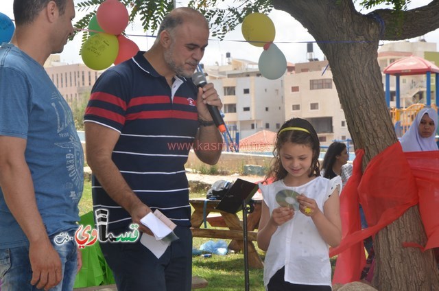 كفرقاسم- فيديو: الرئيس عادل بدير  الأوائل الدينية النواة الاولى لشيخنا المرحوم المؤسس وصرح تعليمي نفتخر به وتخريج فوج اخر في كرنفال ابداعي جمع الطلاب والأهالي