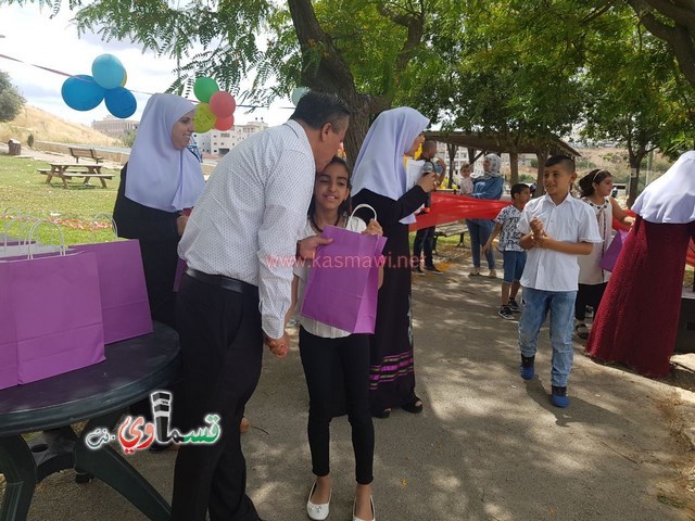 كفرقاسم- فيديو: الرئيس عادل بدير  الأوائل الدينية النواة الاولى لشيخنا المرحوم المؤسس وصرح تعليمي نفتخر به وتخريج فوج اخر في كرنفال ابداعي جمع الطلاب والأهالي