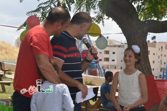 كفرقاسم- فيديو: الرئيس عادل بدير  الأوائل الدينية النواة الاولى لشيخنا المرحوم المؤسس وصرح تعليمي نفتخر به وتخريج فوج اخر في كرنفال ابداعي جمع الطلاب والأهالي