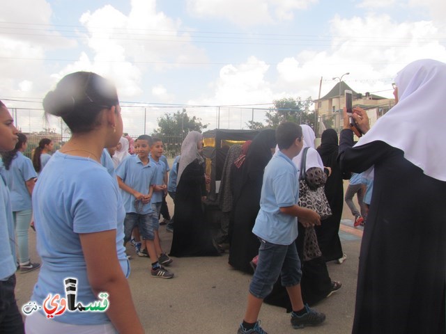 فيديو: ادارة جنة ابن رشد تُكرم مُعلميها وطلابها يطوفون بالبيت العتيق ضمن فعاليات عيد الاضحى   