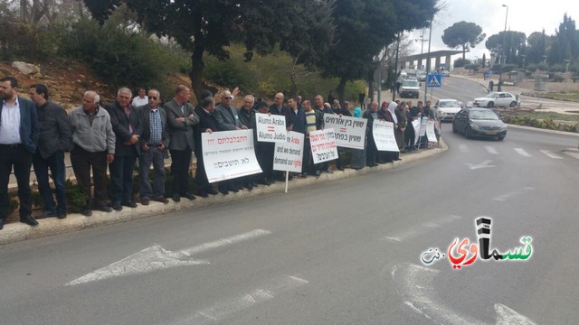 فيديو: كلمة الرئيس عادل بدير امام الكنسيت   سنشارك في كل عمل نضالي يساعدنا في وقف الهجمة المسعورة  ووفد متواضع يشاركون في المظاهرة امام مكتب رئيس الحكومة ضد سياسة الهدم