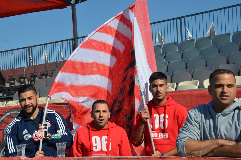    فيديو:العب يا ولد الوحدة فريق البلد ....ويتربع على عرش الدوري دون مدد ... و3-1 اقوى من عين الحسد  