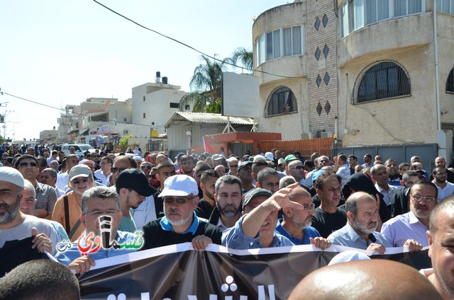  فيديو: الالاف في مظاهرة الشهيد محمد والرئيس عادل بدير  على الشرطة الاختيار محاربة كفرقاسم او عائلات الاجرام 