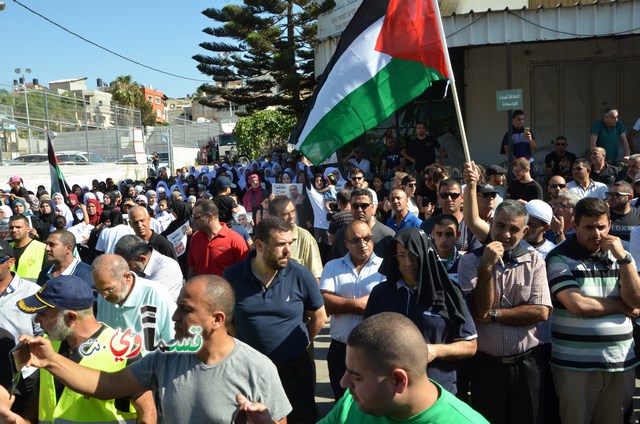  فيديو: الالاف في مظاهرة الشهيد محمد والرئيس عادل بدير  على الشرطة الاختيار محاربة كفرقاسم او عائلات الاجرام 