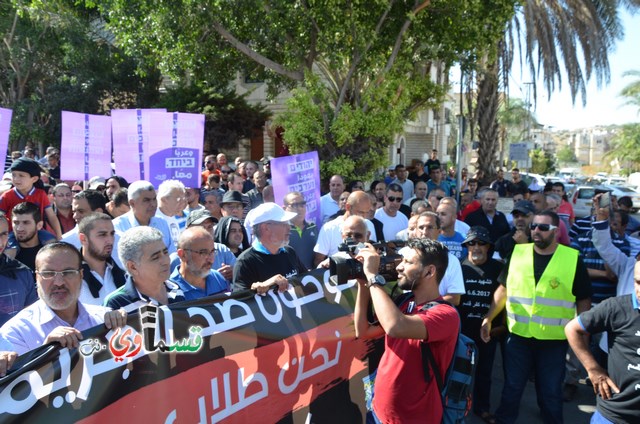  فيديو: الالاف في مظاهرة الشهيد محمد والرئيس عادل بدير  على الشرطة الاختيار محاربة كفرقاسم او عائلات الاجرام 