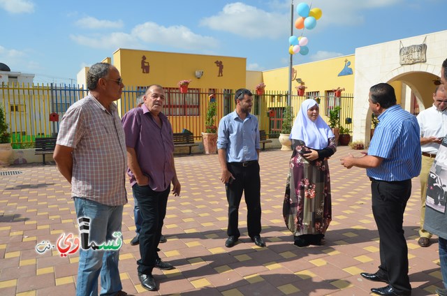 كفرقاسم- فيديو : رئيس البلدية عادل بدير والاستاذ وليد طه يفتتحون العام الدراسي باتقان وسط  فرحة عارمة للطلاب والاهالي 