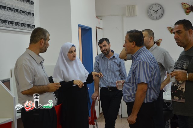 كفرقاسم- فيديو : رئيس البلدية عادل بدير والاستاذ وليد طه يفتتحون العام الدراسي باتقان وسط  فرحة عارمة للطلاب والاهالي 