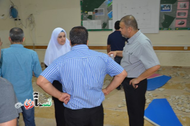 كفرقاسم- فيديو : رئيس البلدية عادل بدير والاستاذ وليد طه يفتتحون العام الدراسي باتقان وسط  فرحة عارمة للطلاب والاهالي 